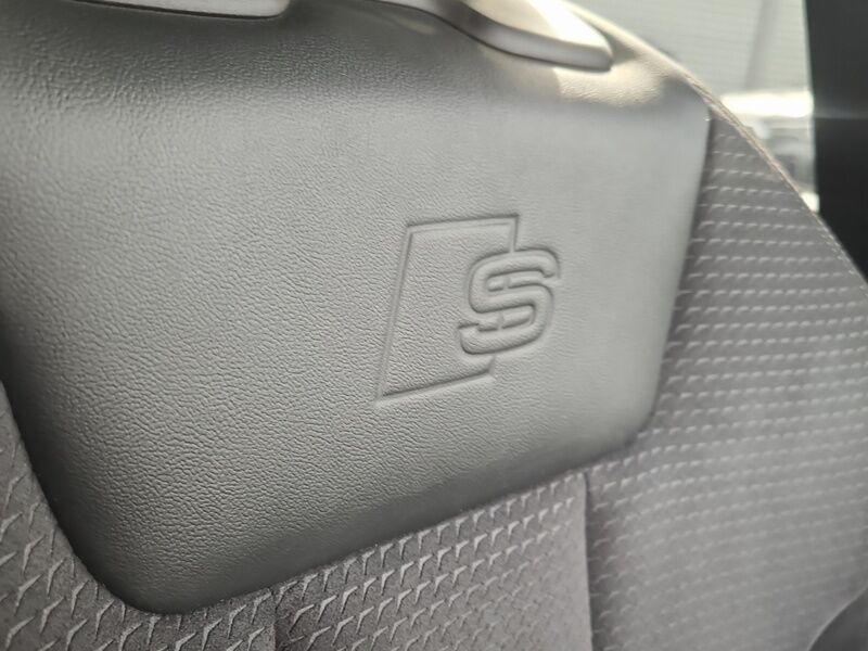 More views of Audi A4