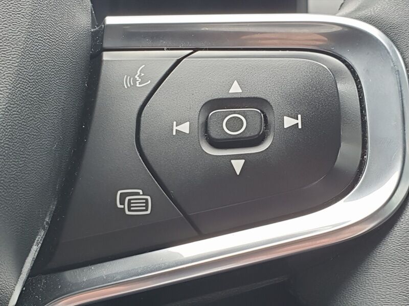 More views of Volvo XC40