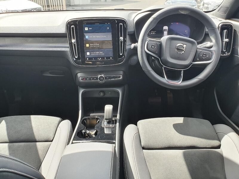 More views of Volvo XC40
