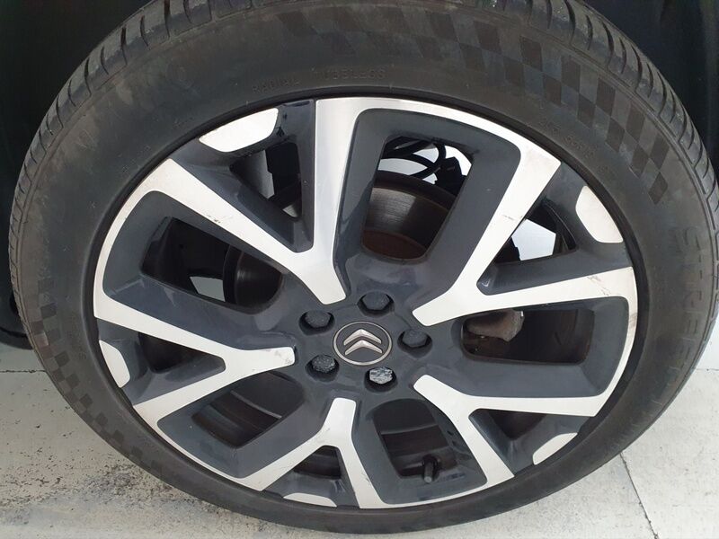 More views of Citroen C5 Aircross