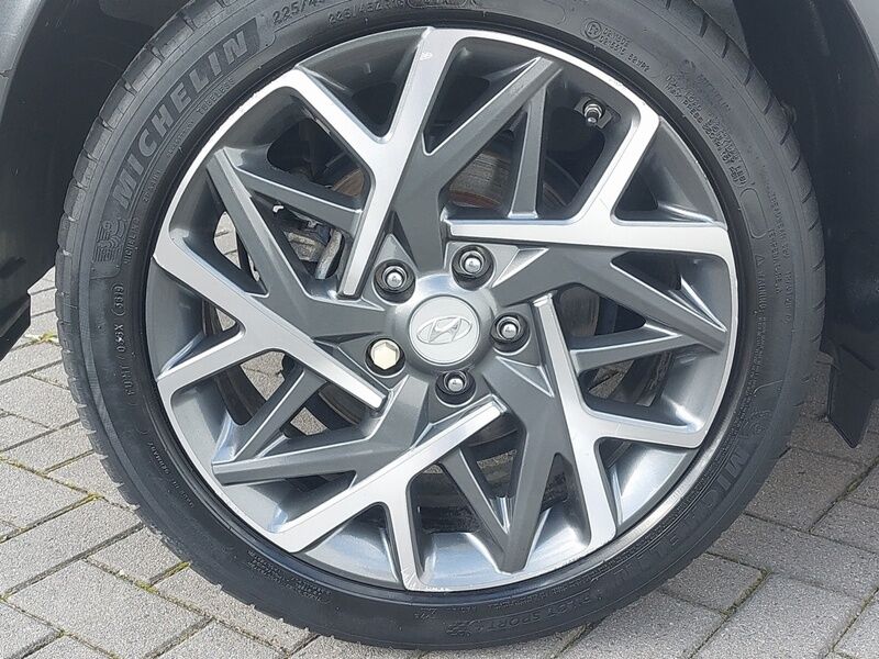 More views of Hyundai Kona