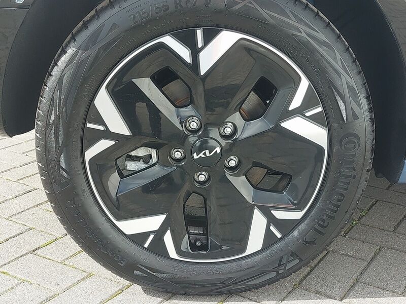 More views of Kia E-Niro