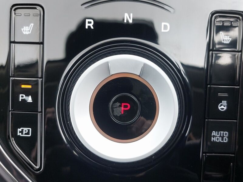 More views of Kia E-Niro