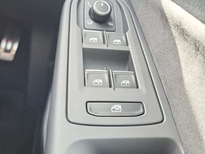 More views of Volkswagen Golf