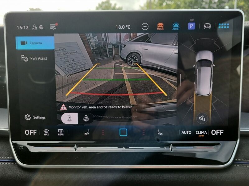 More views of Volkswagen Tayron