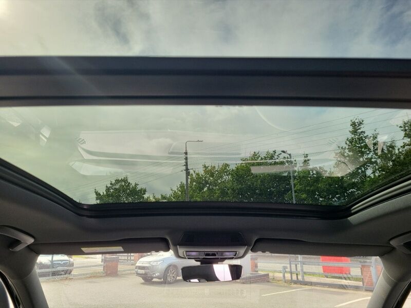 More views of Volkswagen Tayron