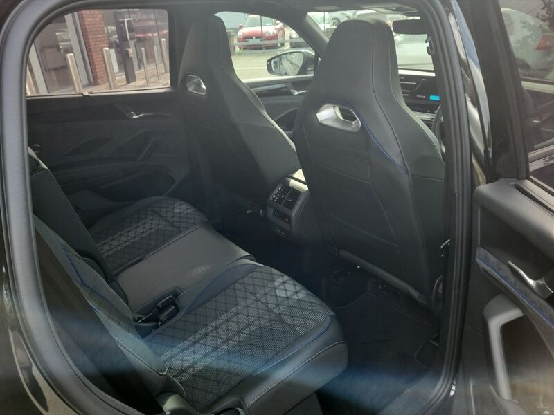 More views of Volkswagen Tayron