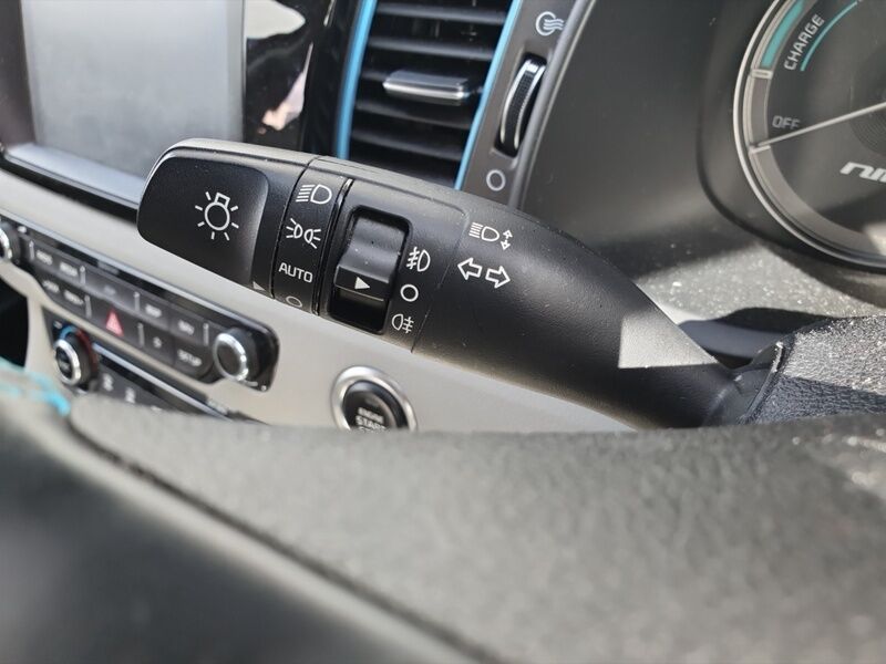 More views of Kia Niro