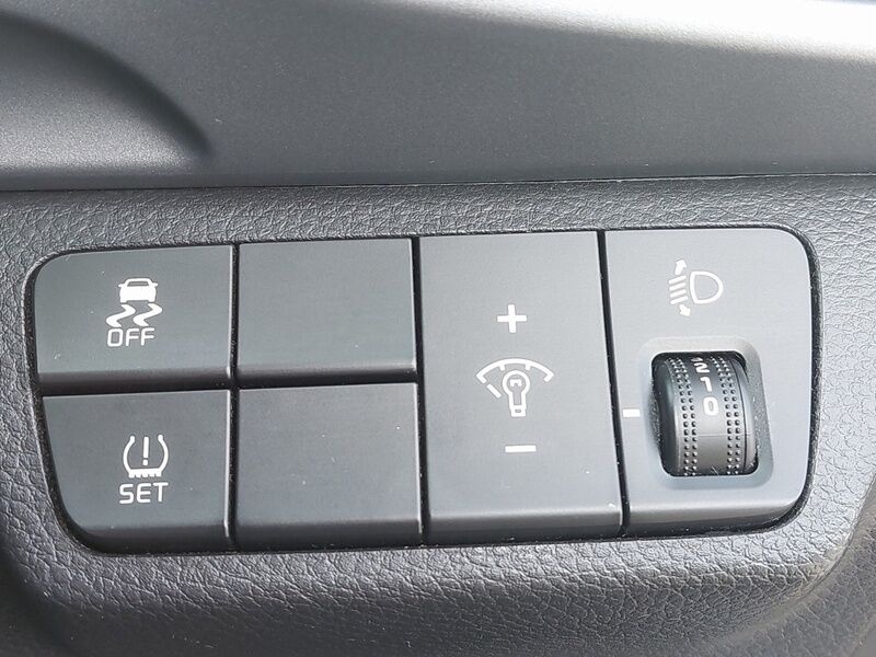 More views of Kia Stonic