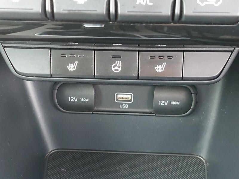 More views of Kia Sportage