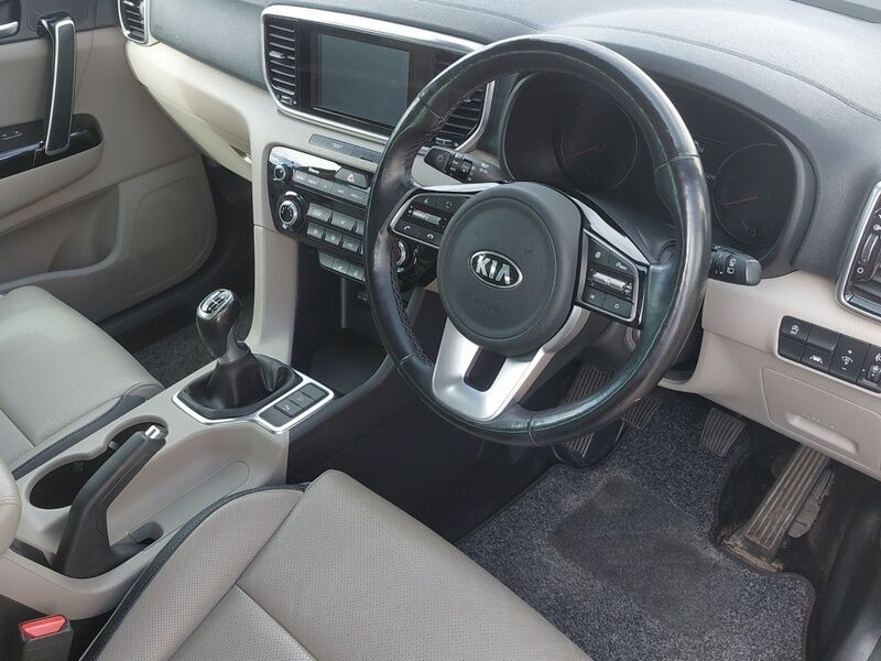 More views of Kia Sportage