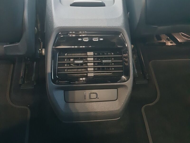 More views of Volkswagen ID.4