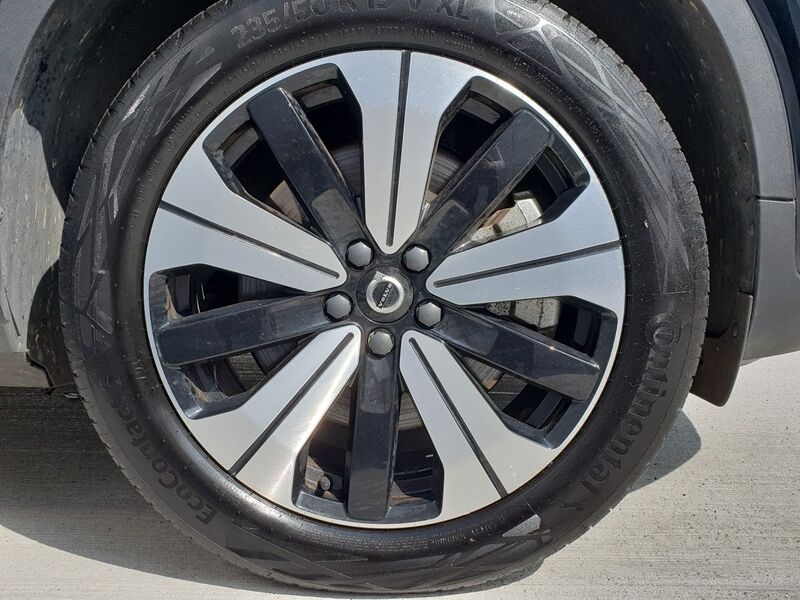 More views of Volvo XC40