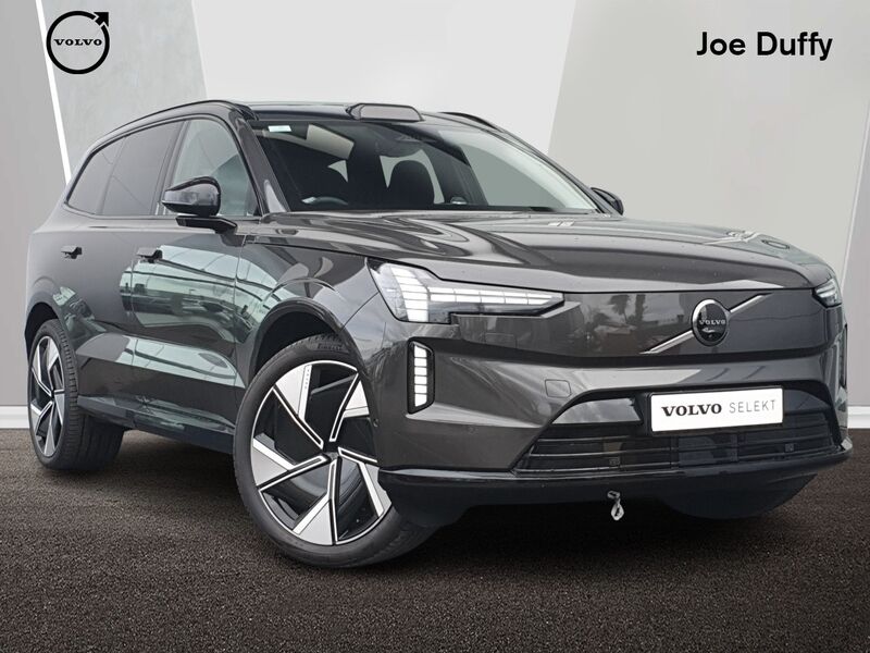 More views of Volvo EX90