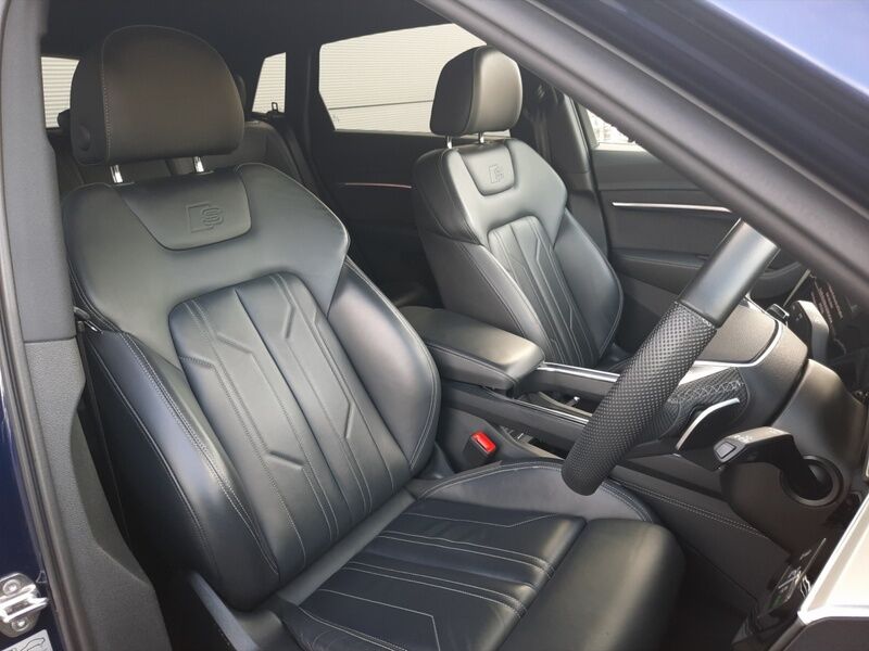 More views of Audi E-Tron
