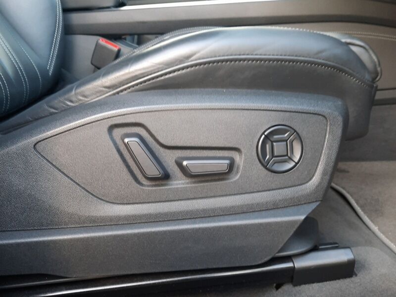 More views of Audi E-Tron