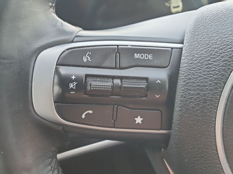 More views of Kia Sportage