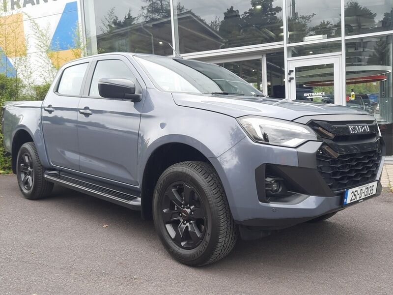 More views of Isuzu D-Max