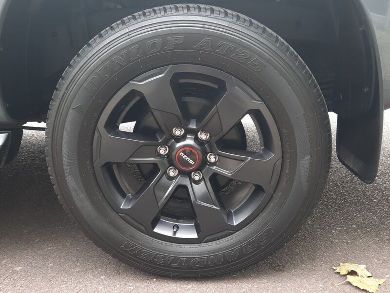 More views of Isuzu D-Max