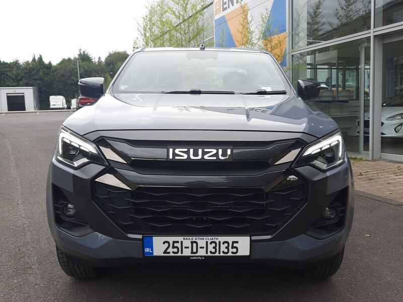 More views of Isuzu D-Max
