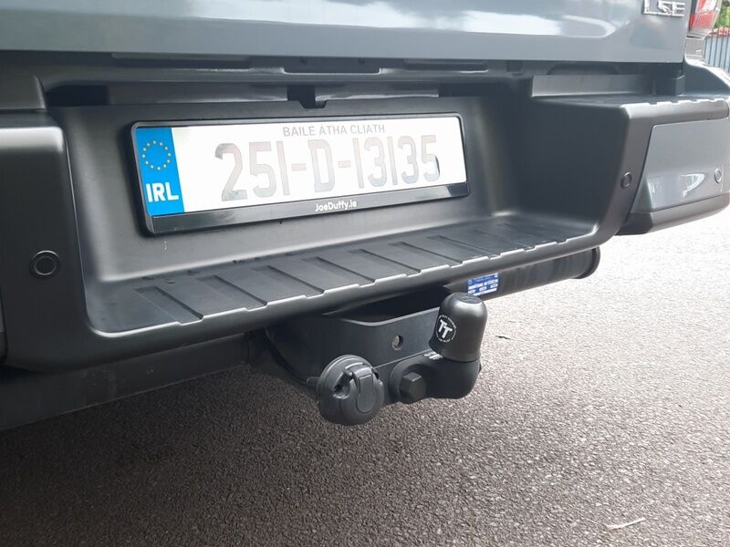 More views of Isuzu D-Max