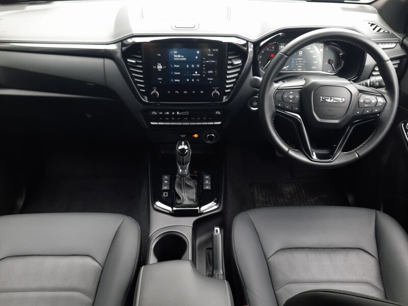 More views of Isuzu D-Max