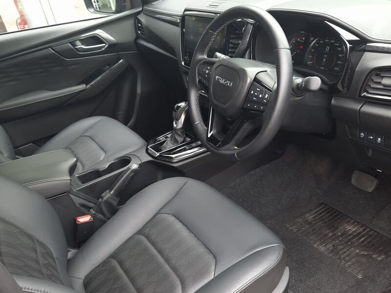More views of Isuzu D-Max