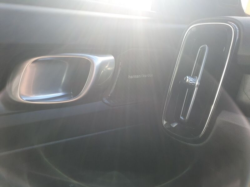 More views of Volvo XC40