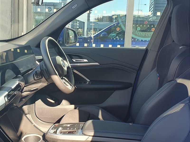 More views of BMW X1