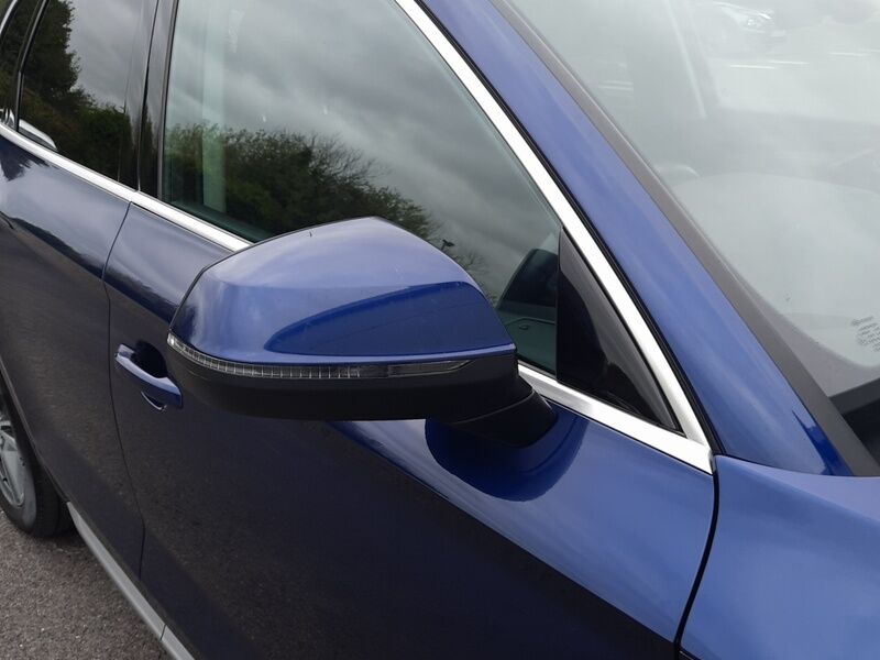 More views of Audi Q5