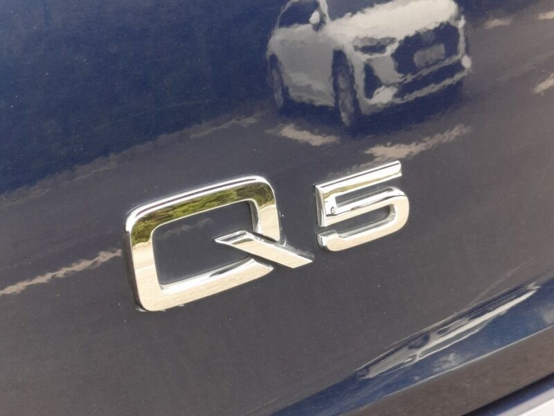 More views of Audi Q5