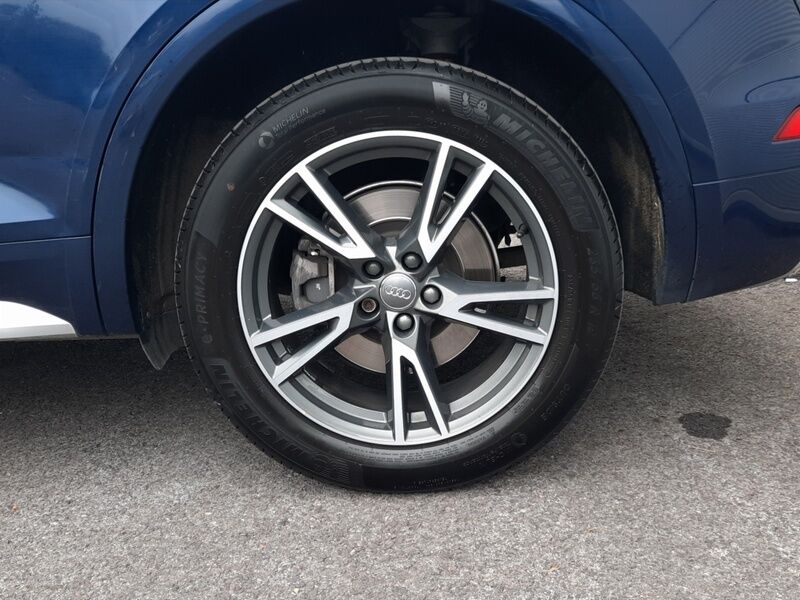 More views of Audi Q5