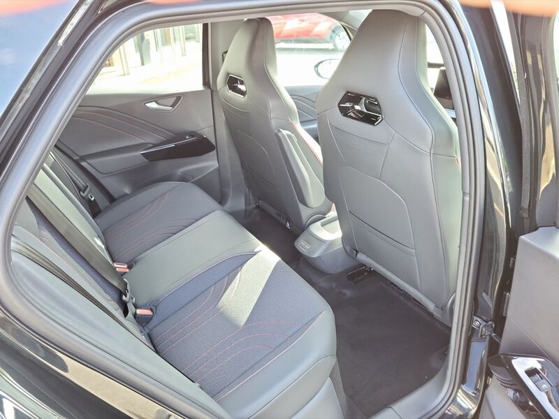 More views of Volkswagen ID.3