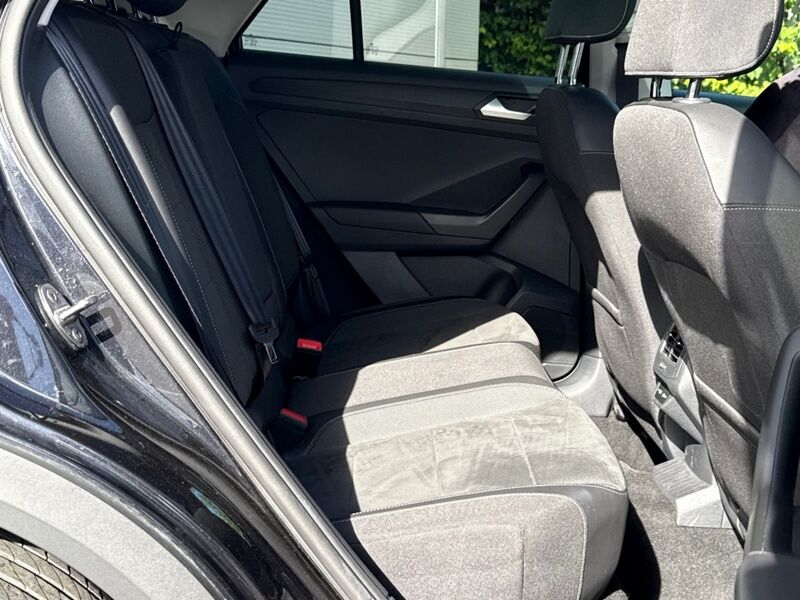 More views of Volkswagen T-Roc