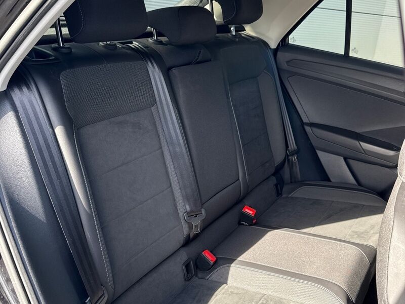 More views of Volkswagen T-Roc