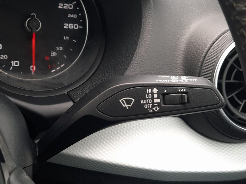 More views of Audi Q2