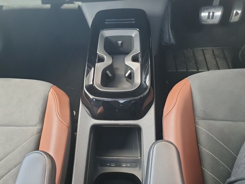 More views of Volkswagen ID.4