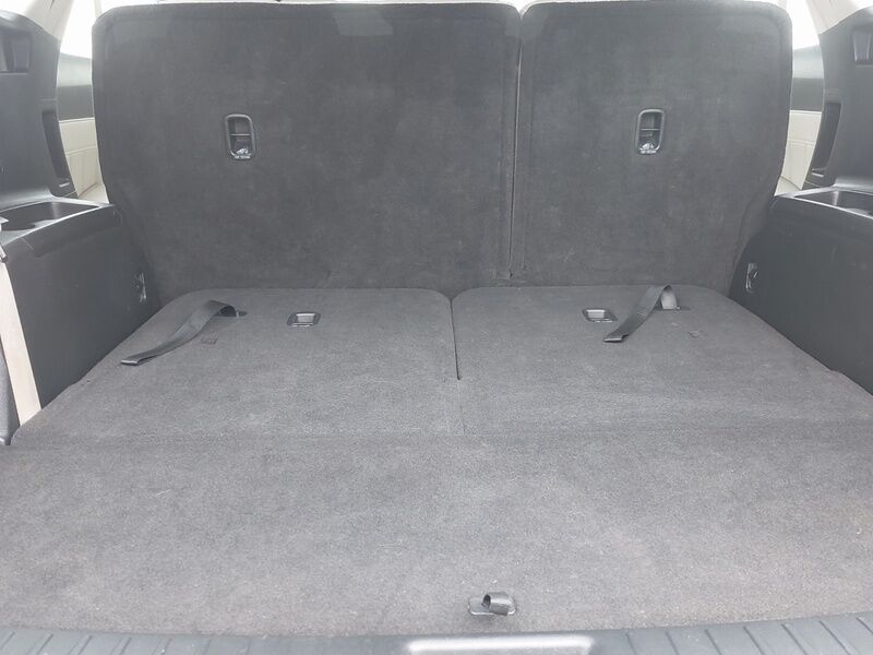 More views of Kia Sorento