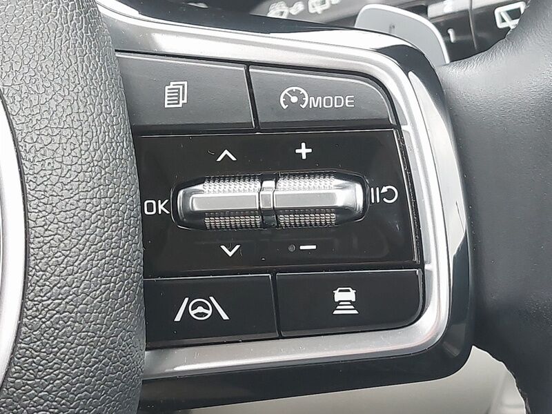 More views of Kia Sorento