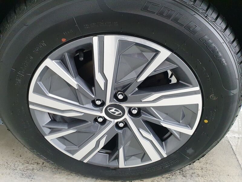 More views of Hyundai Tucson
