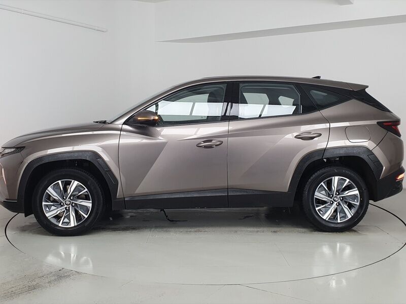 More views of Hyundai Tucson