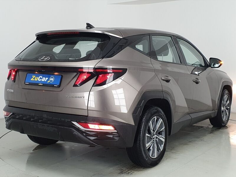More views of Hyundai Tucson