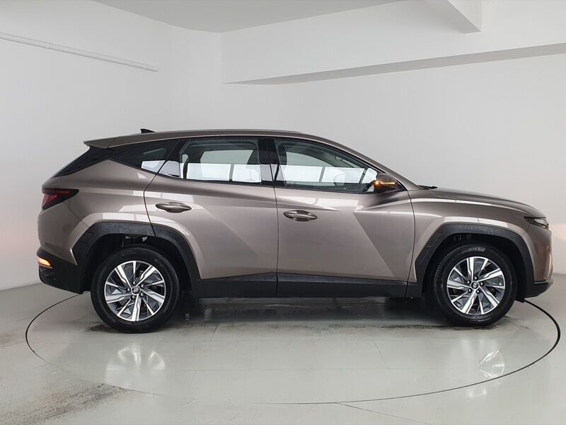 More views of Hyundai Tucson