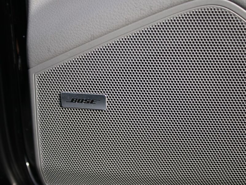 More views of Porsche Cayenne