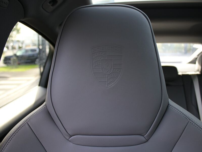 More views of Porsche Cayenne