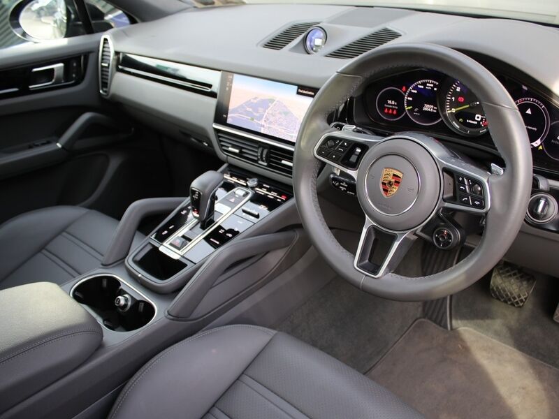 More views of Porsche Cayenne