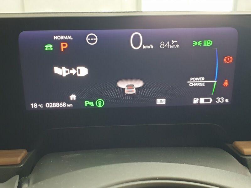 More views of Honda e