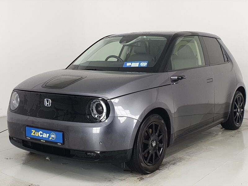 More views of Honda e