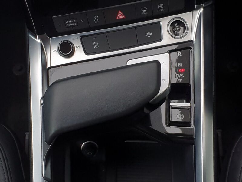 More views of Audi E-Tron