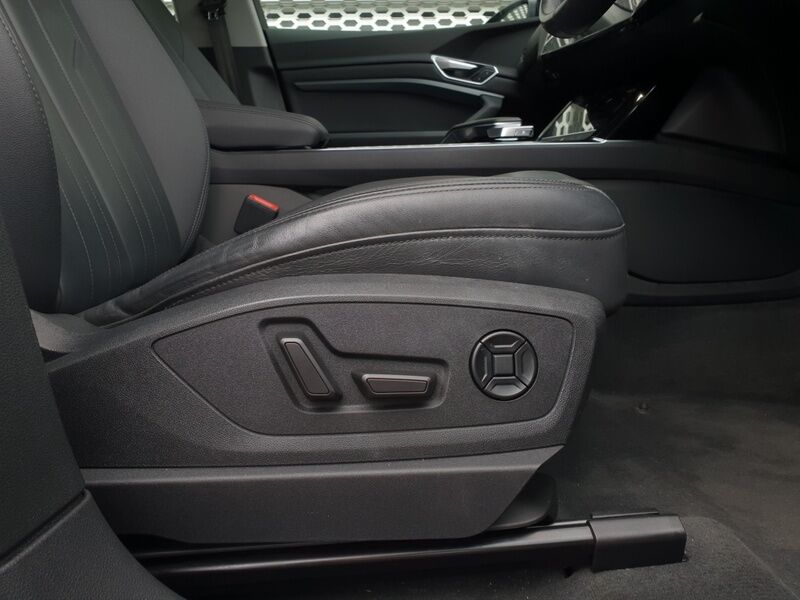 More views of Audi E-Tron